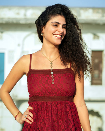 Litha Dress Lang Marroon Rood