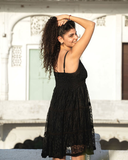 Litha Dress kort zwart