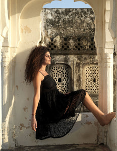 Litha Dress kort zwart