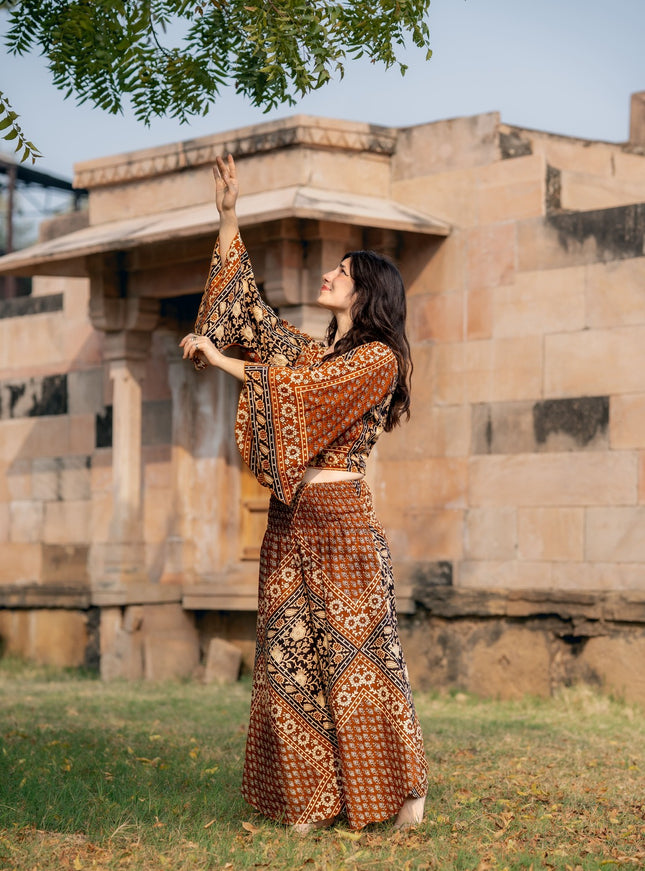 Sacred Roots Flower Power broek Amber