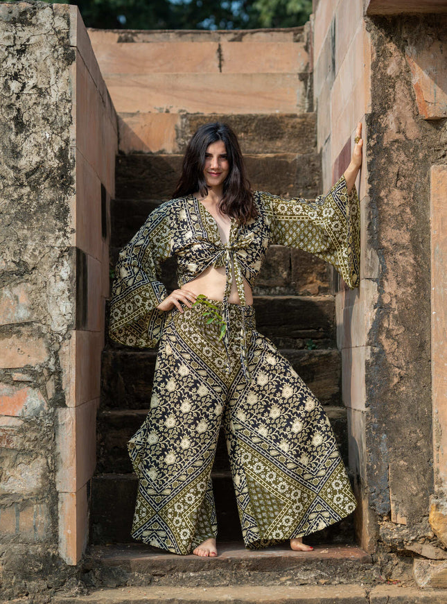 Sacred Roots Flower Power broek Olive