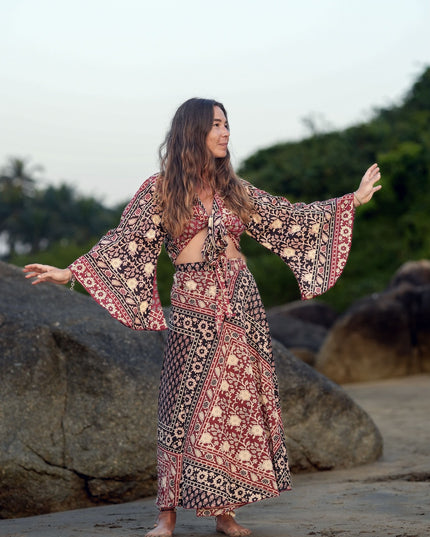 Sacred Roots Omslagrok lang Ruby