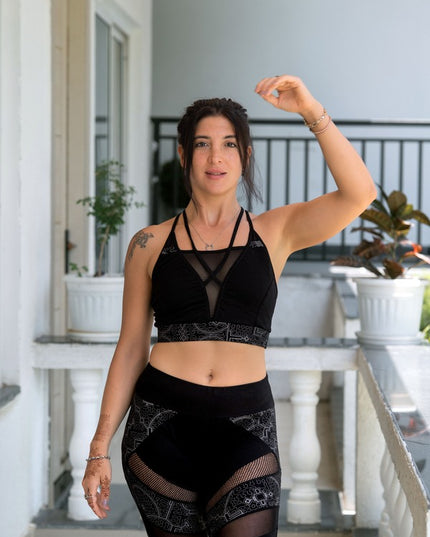 Kali Top – Bratop met Mesh Details voor Yoga & Fitness