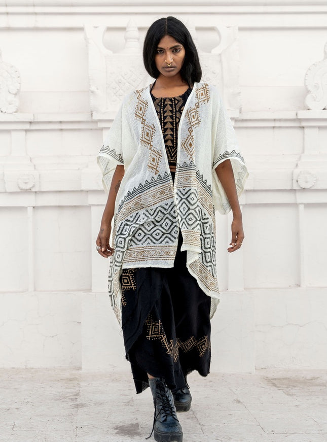 Nomad Chic poncho Gebroken wit