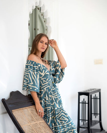 Tara Kleid Lang Grün