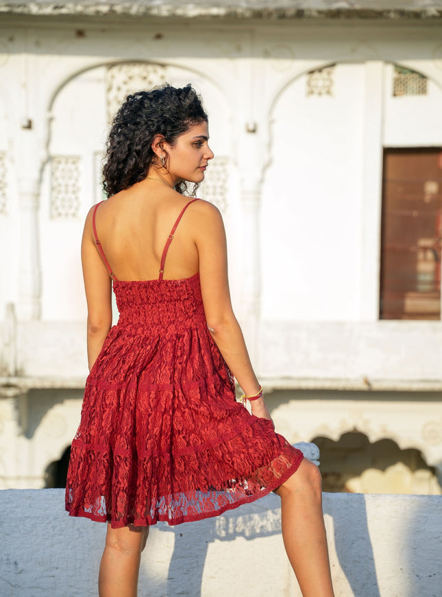 Litha Dress kort marroon rood