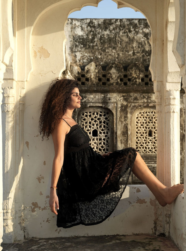 Litha Dress kort zwart