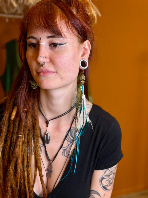 Echte veren oorhanger 5