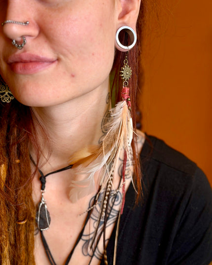 Echte veren oorhanger 10