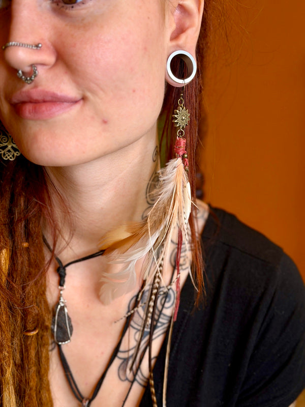 Echte veren oorhanger 10