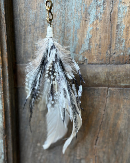 Echte veren oorhanger 17