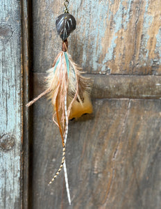 Echte veren oorhanger 18