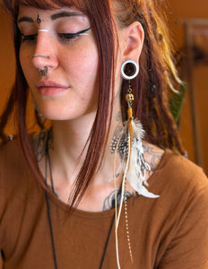 Echte veren oorhanger 12