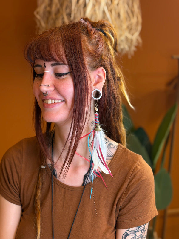 Echte veren oorhanger 26