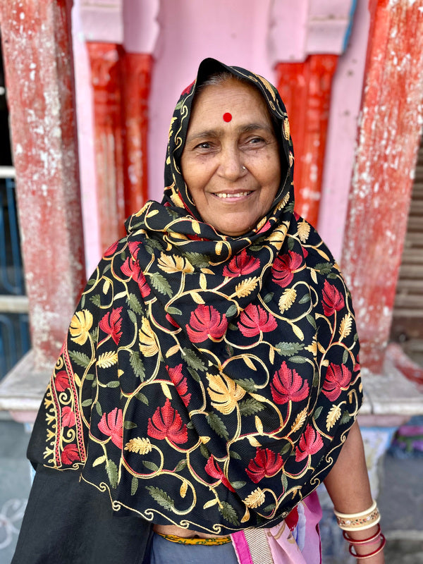 Omslagdoek India Zwart (blaadjes)