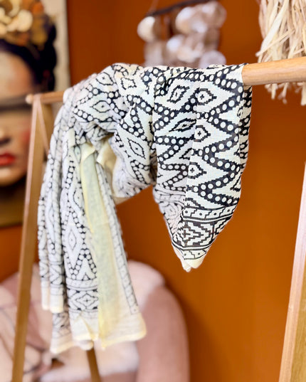 Pushpa Scarf Blockprint