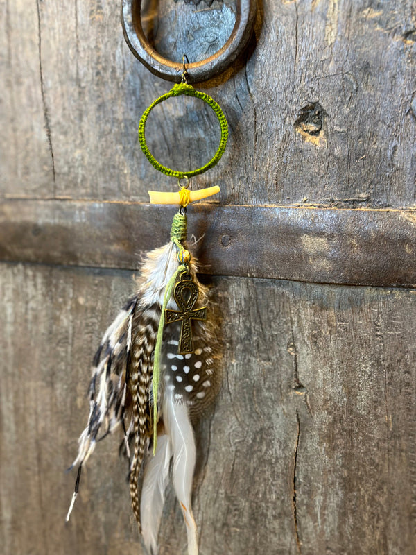 Echte veren oorhanger 8