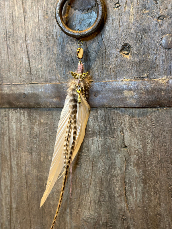 Echte veren oorhanger 15