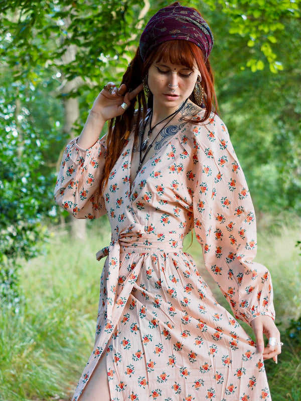 Devi Kleid Lachsblume