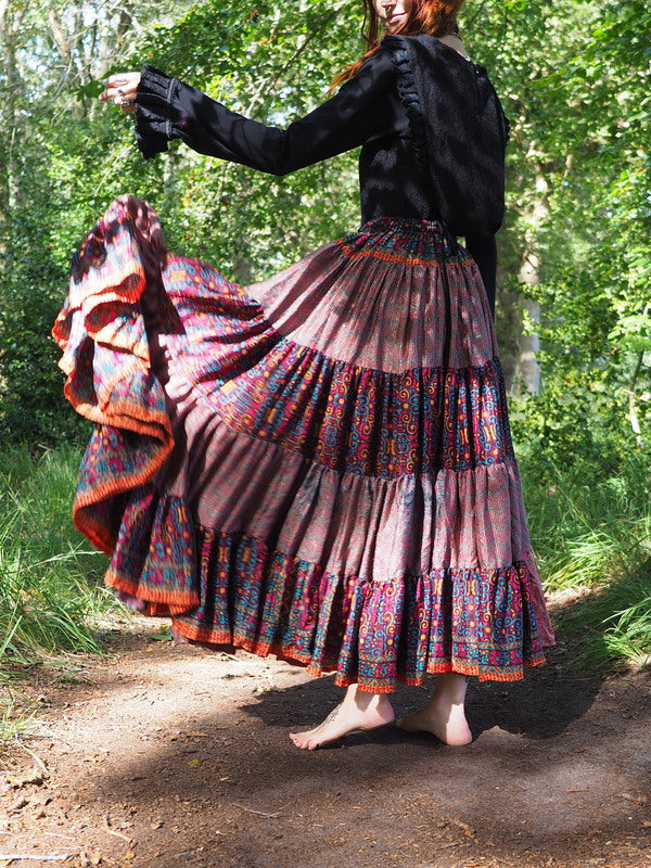 Zijden Gypsy Rok 234