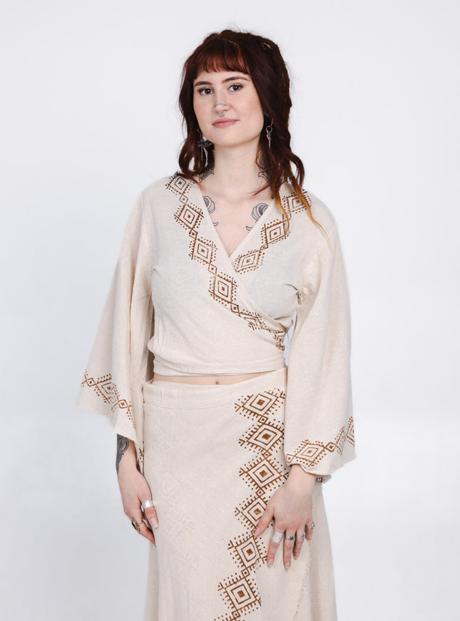 Mystic Mesa wrap top Off White