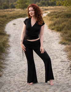 Ananda Pant Zwart