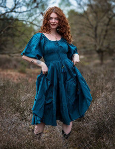 Tara Kleid Lang Grün