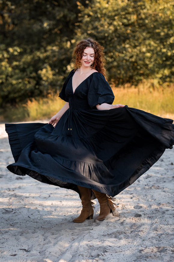 Tara Jurk Lang Zwart