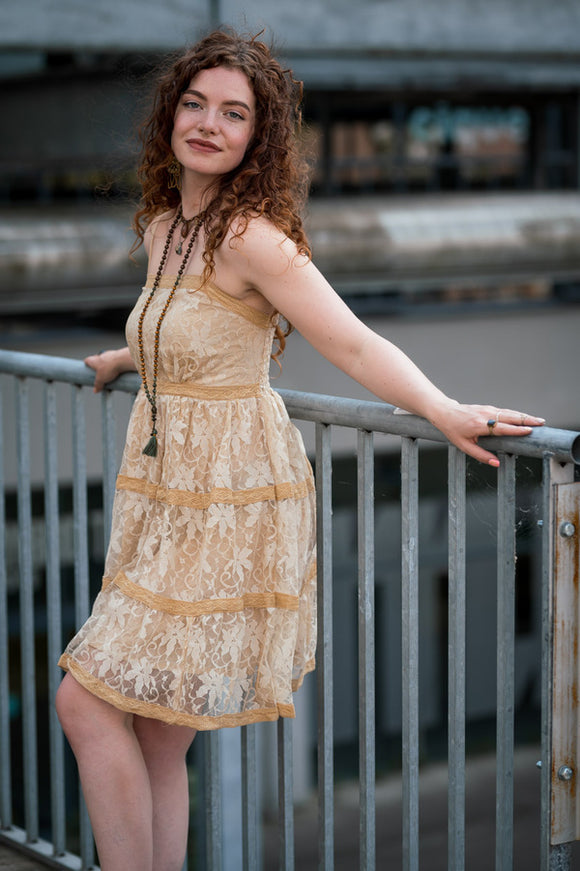 Litha Dress kort gebroken wit