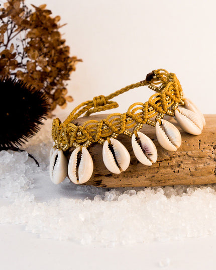 Enkelbandje Macramé Schelpje Oker