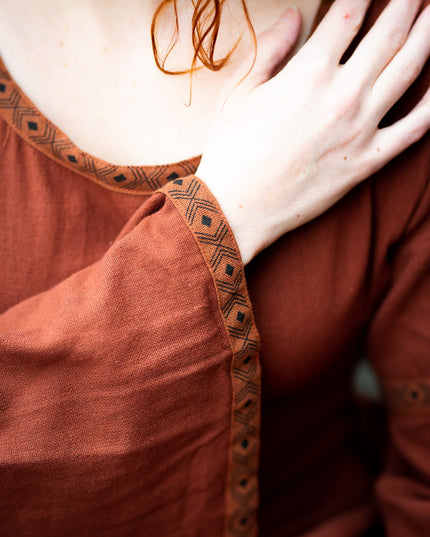 Berkana Jurk Warm Bruin